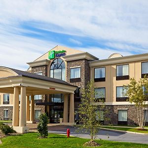 Holiday Inn Express Hotel & Suites Chester By Ihg
