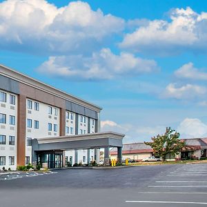 La Quinta Inn By Wyndham St. Louis Hazelwood - Airport North